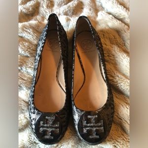 Tory Burch flat , new, never user size 8 1/2 w